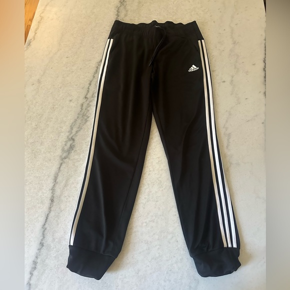 adidas Pants - Adidas sweatpants for women in medium!